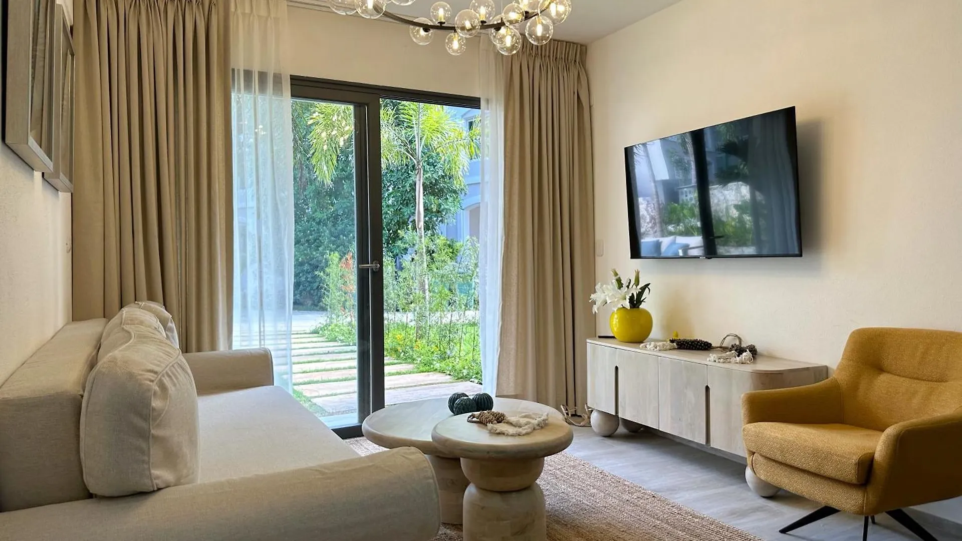 1 Bedroom Ocean View Apartment In Tracadero La Laguna